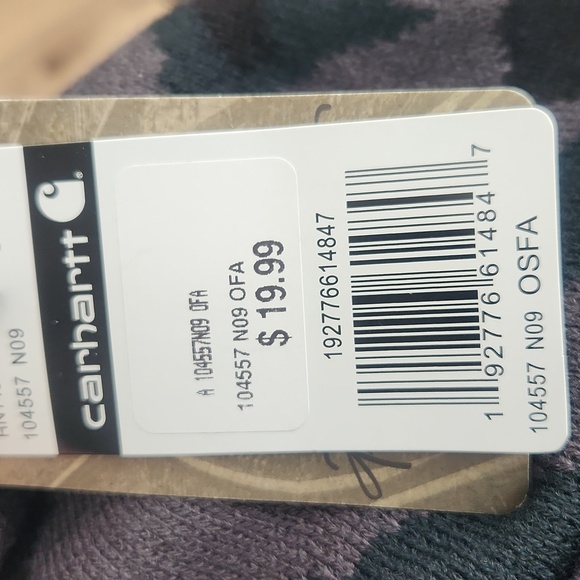 NWT Carhartt Gray and Black Camo Beanie - Picture 2 of 2